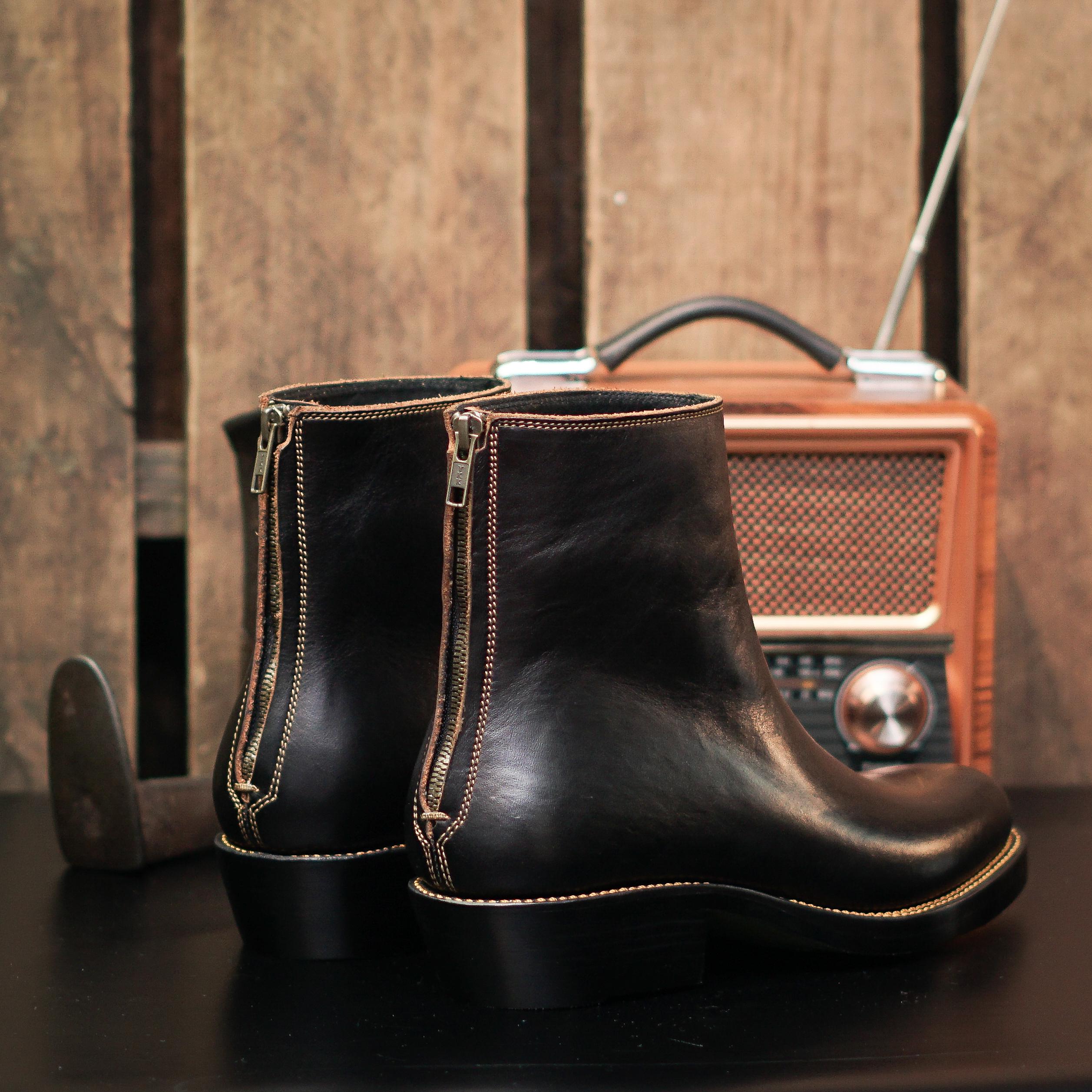 Fortis Sadewa Wholecut Zipper Boots